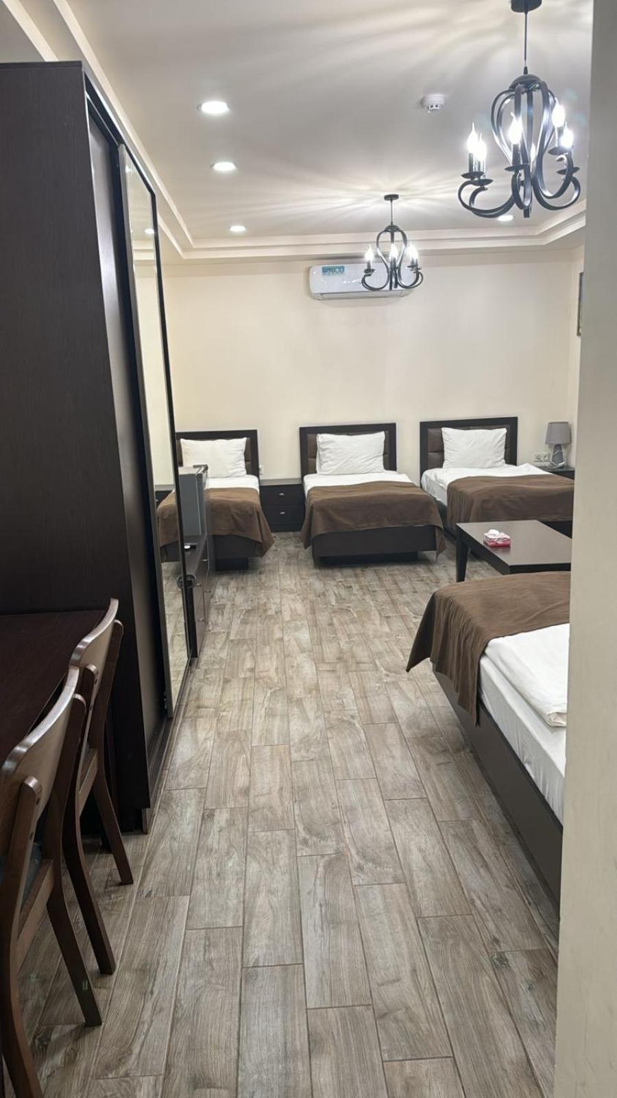 Boutique Living Hotel Erevan Exterior foto